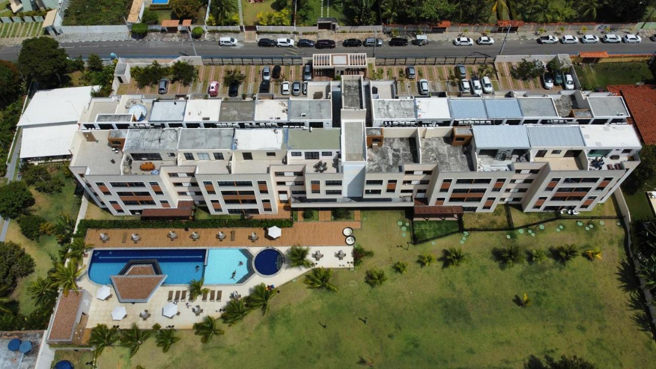 Apartamento Flat Em Guarajuba Com Excelente Estrutura Exterior foto